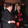 Silvio Berlusconi et sa compagne Francesca Pascale, de 50 ans sa cadette à la sortie du mariage de Michelle Hunziker et Tomaso Trussardi à Bergame, le 10 octobre 2014