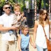 Jessica Alba, son mari Cash et leurs filles Honor et Haven au Mr. Bones Pumpkin Patch à West Hollywood, le 11 octobre 2014