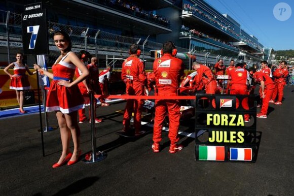 L'hommage de Ferrari à Jules Bianchi lors du Grand Prix de Russie à Sotchi, photo publiée sur Twitter le 12 octobre 2014