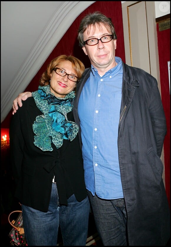 Sonia Dubois et son mari en 2005 à la générale de la pièce "Opening Night" à Paris.