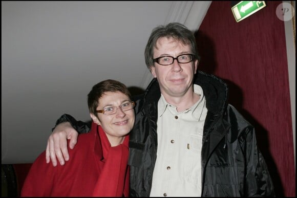 Sonia Dubois et son mari à la générale de la pièce "Love ! Valour ! Compassion !". A Paris en 2005.