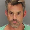 Mugshot de Nicholas Brendon, ex-star de Buffy contre les vampires et star d'Esprits criminels, après son arrestation par la police de Boise, Idaho, suite à un incident dans un hôtel le vendredi 18 octobre 2014. Photo du Bureau du shériff du comté d'Ada.