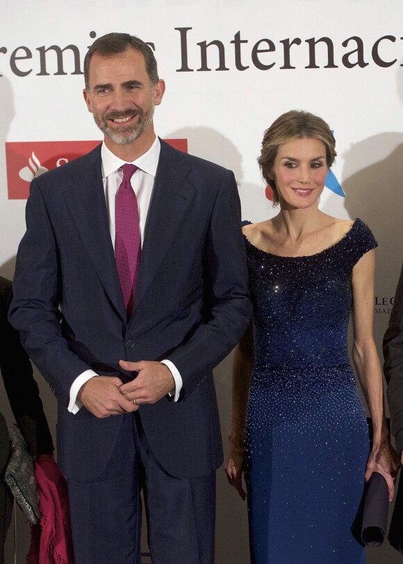 Le roi Felipe VI et la reine Letizia d'Espagne ont assisté à la 13ème remise du prix du journalisme à Madrid, où était célébré également le 25ème anniversaire du journal "El Mundo". Le 20 octobre 2014.