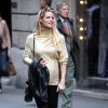 Michelle Hunziker, enceinte, s'est rendue dans une boutique Prada à Milan. Le 21 octobre 2014.