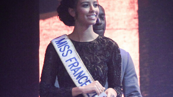 Trace Awards : Flora Coquerel, radieuse Miss France face à Clara Morgane