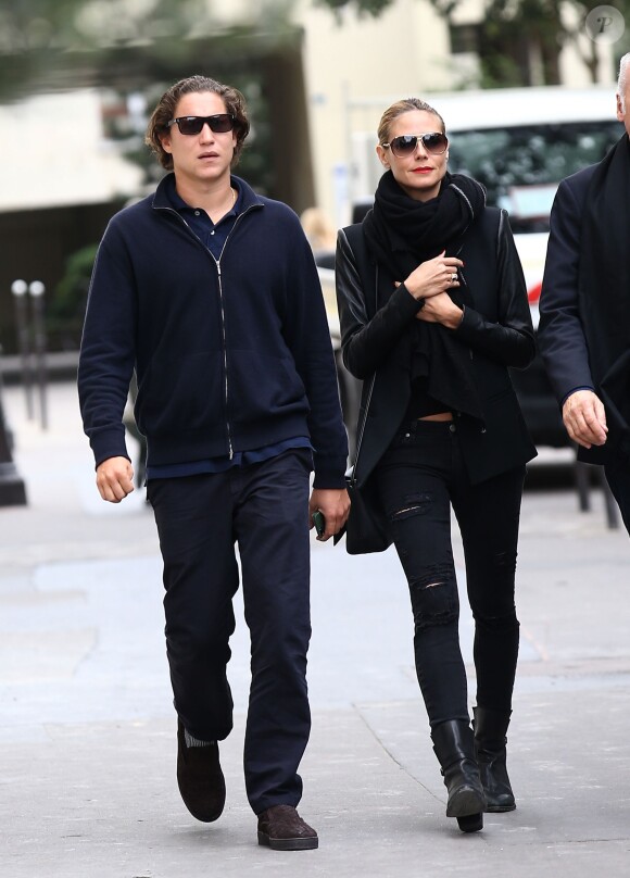 Vito Schnabel et sa compagne Heidi Klum vont visiter la FIAC au Grand Palais à Paris, le 23 octobre 2014.