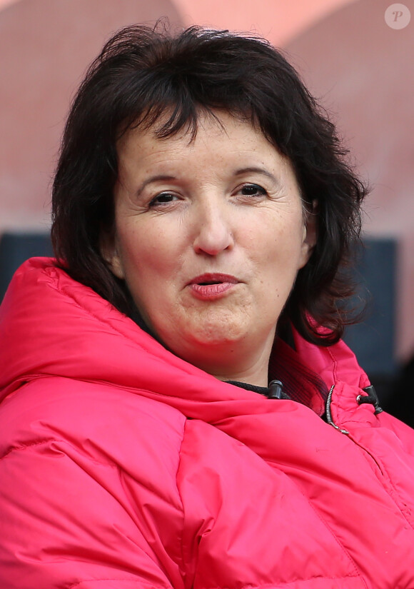 Anne Roumanoff et sa fille, au Parc des Princes, le samedi 25 octobre 2014 pour le match de Ligue 1 PSG-Bordeaux (3-0).