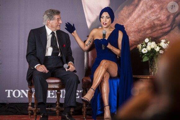 Tony Bennett et Lady Gaga en conférence de presse à la mairie de Bruxelles. Le 22 septembre 2014.