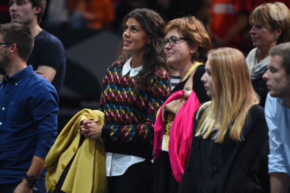 Noura, la compagne de Jo-Wilfried Tsonga, et la maman de ce dernier, Evelyne, au BNP Paribas Masters au POPB de Paris, le 29 octobre 2014