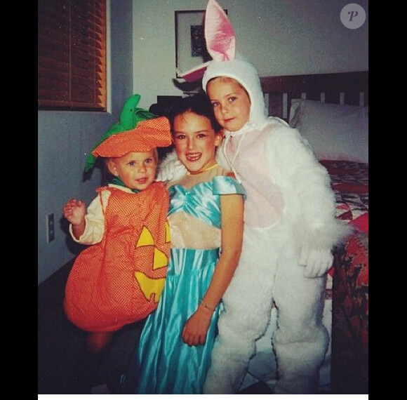 Tallulah Willis a publié une photo d'enfance la montrant avec ses soeurs Scout et Rumer en déguisement d'Halloween. Le 30 octobre 2014.