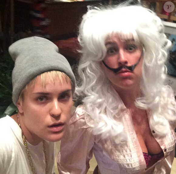 Tallulah Willis et sa soeur Scout LaRue en déguisement d'Halloween sur Instagram, le 31 octobre 2014.