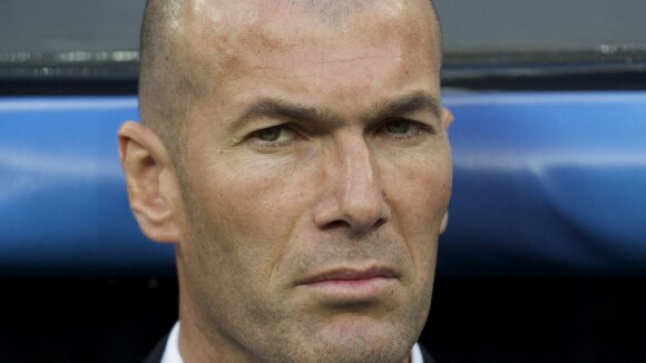 Zinedine Zidane (Real Madrid) suspendu : Privé de banc, le coach gagne un sursis