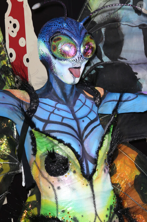 Heidi Klum délirante dans un costume de papillon alien pour la 15ème soirée "Moto X" d'Hallloween au "TAO Downtown". New York, le 31 octobre 2014.