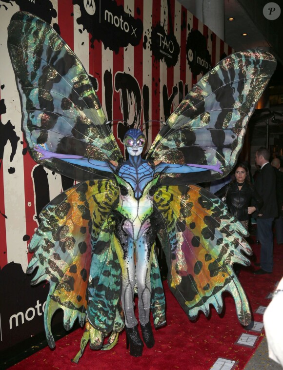 Heidi Klum dans son costume de papillon alien pour la 15ème soirée "Moto X" d'Hallloween au "TAO Downtown". New York, le 31 octobre 2014.