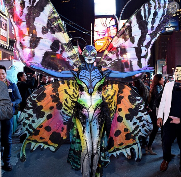 Heidi Klum a teasé ses fans sur Instagram au sujet de son costume d'Halloween en octobre 2014.