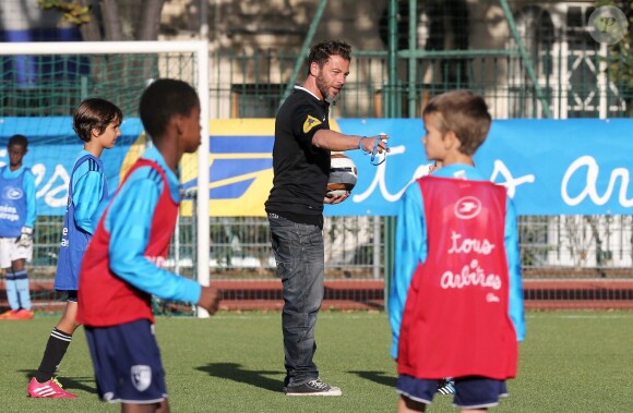 Christophe Maé lors des 13e Journées de l'arbitrage au stade Emile Anthoine, à Paris le 30 octobre 2014