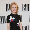 Nicole Kidman (robe Fendi) radieuse lors des BMI Country Awards à Nashville, le 4 novembre 2014.