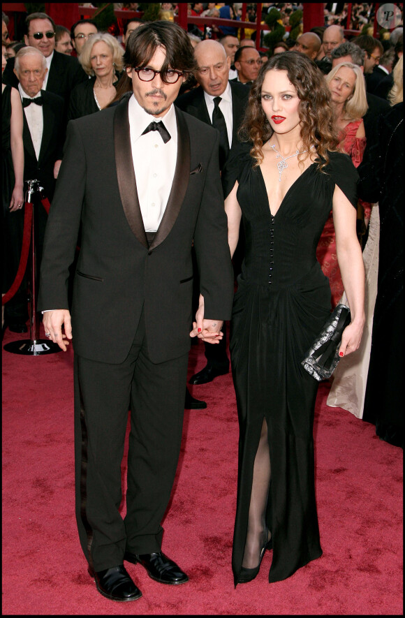 Johnny Depp et Vanessa Paradis à Hollywood, le 24 février 2008. 