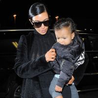 Kim Kardashian et North en voyage, la fillette comblée de cadeaux