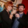 Fauve Hautot et son compagnon Jules à l'inauguration du pop up store Charriol au sein de la boutique Nathalie Garçon dans le 2e arrondissement de Paris, le 28 avril 2014.
