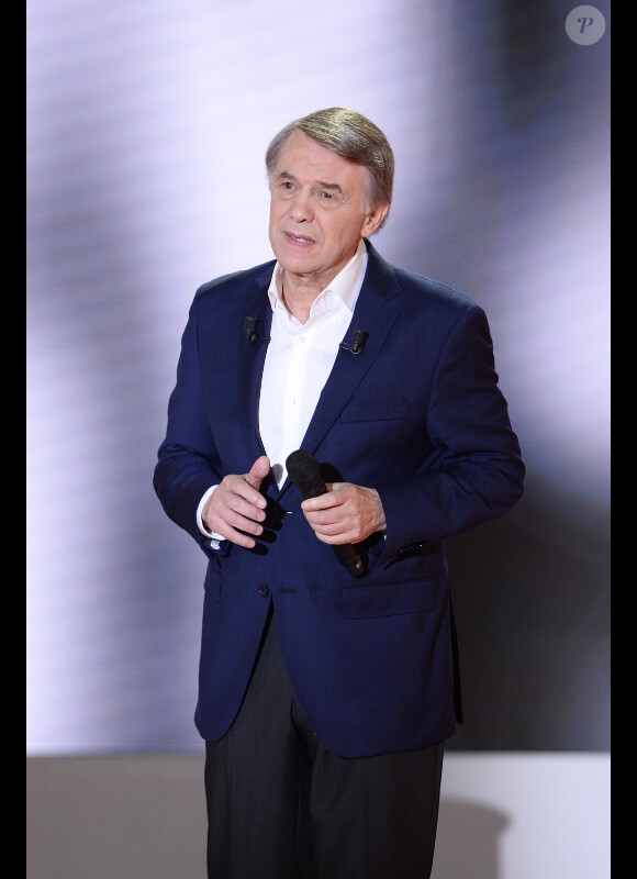 Salvatore Adamo sur le plateau de Vivement dimanche, le mercredi 5 novembre 2014, pour le tournage de l'émission diffusée le dimanche 9 novembre 2014.
