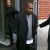 Kanye West quitte son appartement à New York, le 7 novembre 2014.