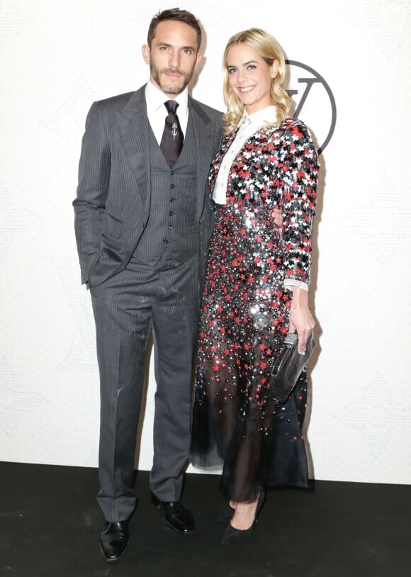 Sébastien Jondeau et Jenna Courtin-Clarins assistent au dîner "Louis Vuitton celebrating Monogram" organisé par Louis Vuitton au MoMA. New York, le 7 novembre 2014.