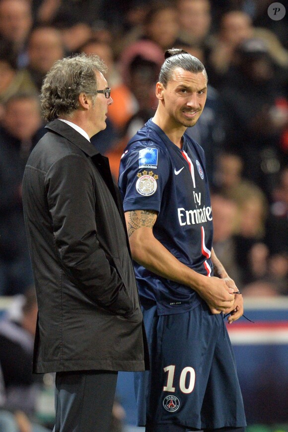 Laurent Blanc et Zlatan Ibrahimovic lors de PSG-OM le 9 novembre 2014. 