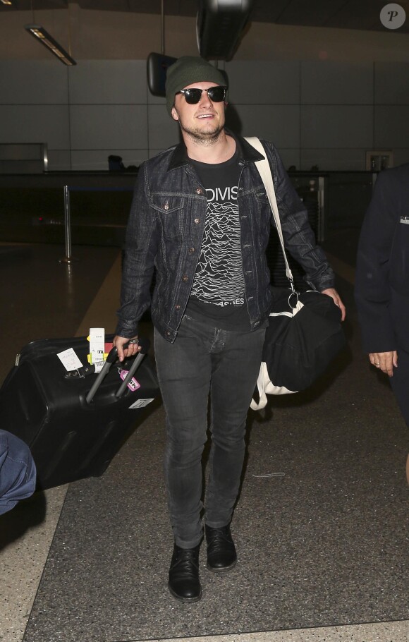 Josh Hutcherson au Los Angeles International Airport le 24 octobre 2014.