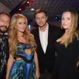 Bob Sinclar et Paris Hilton posant avec Gareth Wittstock et sa compagne Roisin Galvin lors des NRJ DJ Music Awards le 12 novembre 2014 à Monaco.