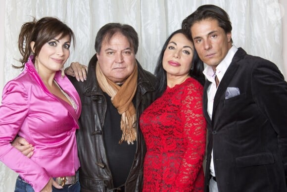 Exclusif - Giuseppe Polimeno, ses parents Marie France et Pasquale, et sa soeur Antonia, à Paris le 23 décembre 2013.
