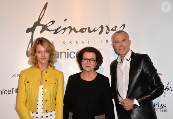 Fanny François, Michèle Barzach (présidente de l'UNICEF) et Jean-Claude Jitrois - Vernissage de l'exposition "Opéra Aria Etc. " des Frimousses des créateurs au théâtre du Chatelet à Paris le 17 novembre 2014