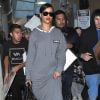 Rihanna arrive à l'aéroport de Los Angeles, le 14 novembre 2014.