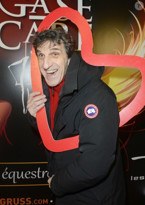 Gilles Benizio (Dino) lors du gala caritatif à l'occasion de la présentation du spectacle Pégase & Icare du cirque Alexis Gruss au profit de Mécénat Chirurgie Cardiaque à Paris, le 20 novembre 2014