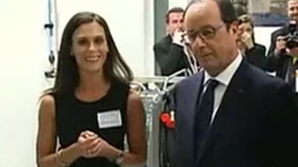François Hollande : Repéré en flagrant délit de flirt !