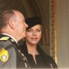 La princesse Charlène (enceinte) et le prince Albert II de Monaco - La famille de Monaco au balcon du palais princier lors de la fête nationale monégasque. Le 19 novembre 2014