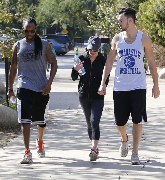 Lea Michele et son petit ami Matthew Paetz sont allés se promener sur les hauteurs de Studio City, le 22 november 2014.