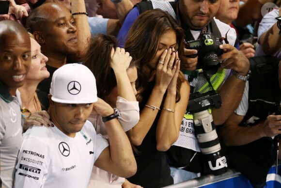 Nicole Scherzinger a pu fêter le 23 novembre 2014 lors du Grand Prix de F1 d'Abu Dhabi le second titre de champion du monde de son chéri Lewis Hamilton.