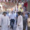 Le prince Harry en visite dans un souk de Mascate, au sultanat d'Oman, le 19 novembre 2014