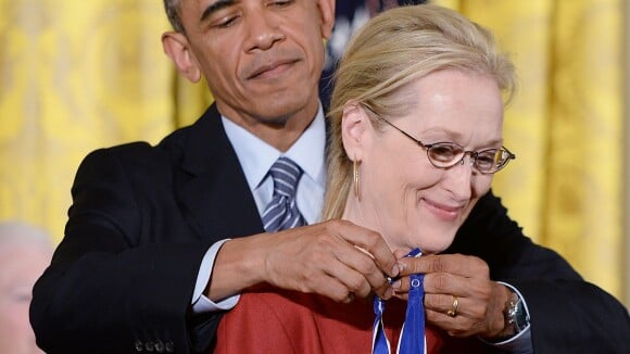 Barack Obama décore Meryl Streep, émue : ''Je l'aime''