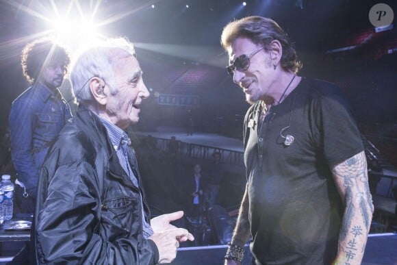 Exclusif - Charles Aznavour et Johnny Hallyday au POPB de Bercy à Paris, le 15 juin 2013