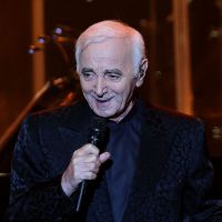 Charles Aznavour, en mode confidence : De Zaz à Johnny et Hollande, il dit tout