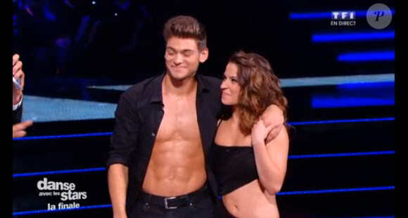 Rayane Bensetti et Denitsa Ikonomova dans la finale de Danse avec les stars 5 sur TF1, le samedi 29 novembre 2014