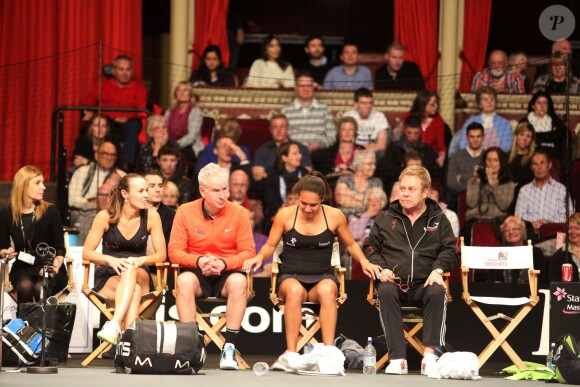 Martina Hingis, Heather Watson, John Mcenroe et Sir Elton John au tournoi Mylan WTT Smash Hits - Statoil Masters Tennis au Royal Albert Hall à Londres, le 7 décembre 2014