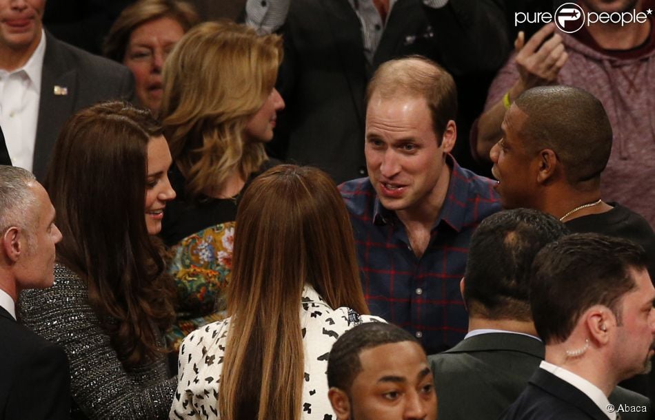  Kate Middleton et le Prince William rencontrent Beyonce et Jay-Z &amp;agrave; un match de basket ball qui oppose les Cleveland Cavaliers aux New Jersey Nets, le 8 D&amp;eacute;cembre 2014 au Barclays Center &amp;agrave; Brooklyn. 