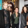 Pauline Lefèvre, Barbara Cabrita et Éliette Abécassis pour les 1 an du salon de coiffure de Sarah Guetta le 8 décembre 2014