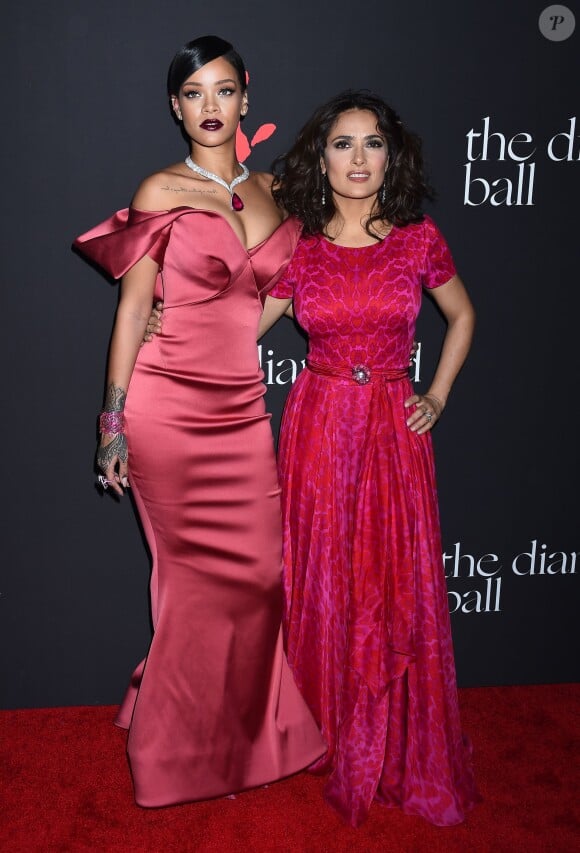 Rihanna et Salma Hayek assistent à la première édition du Diamond Ball de la Clara Lionel Foundation. Beverly Hills, le 11 décembre 2014.