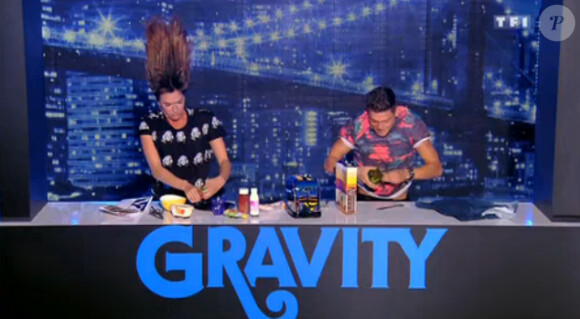 Rayane Bensetti dans "Vendredi tout est permis" sur TF1. Vendredi 12 décembre 2014.