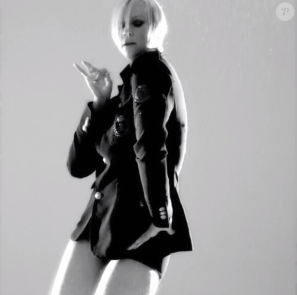 Gwendoline Christie - Calendrier de l'Avent du magazine Love - décembre 2014.