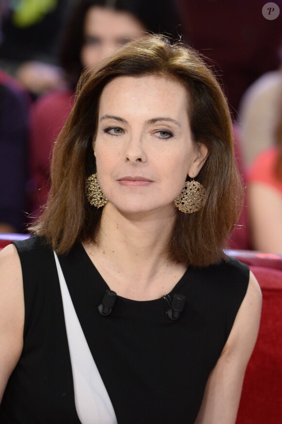 Carole Bouquet - Enregistrement de l'émission "Vivement Dimanche" à Paris, le 17 décembre 2014. L'émission est diffusée le 21 décembre 2014.
